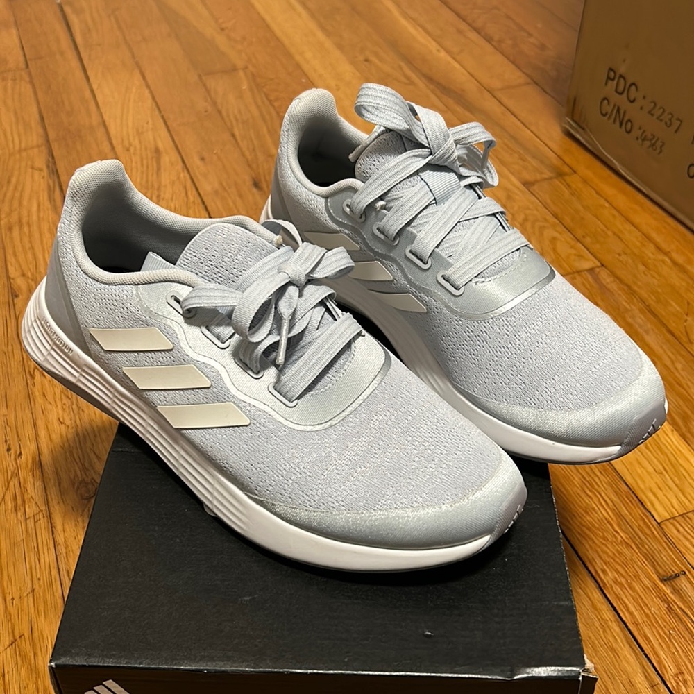 Adidas Puremotion Adapt size 7.5 sneaked in Blue